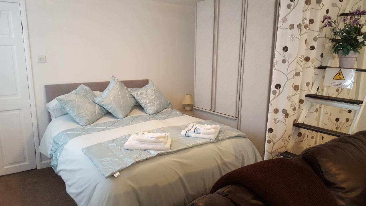 Immaculate 1-Bed Lodge Newton Abbot Torquay Kingskerswell エクステリア 写真